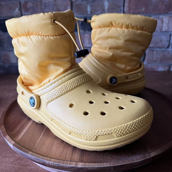 Crocs Yellow Boots Shoes Crocs Classic Lined Neo Puffer Women's 6 Men's 4 - Picture 11 of 16